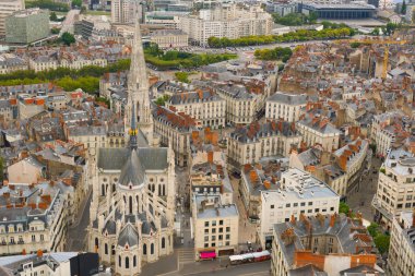 depositphotos_97830888-stock-photo-nantes-ina-summer-day